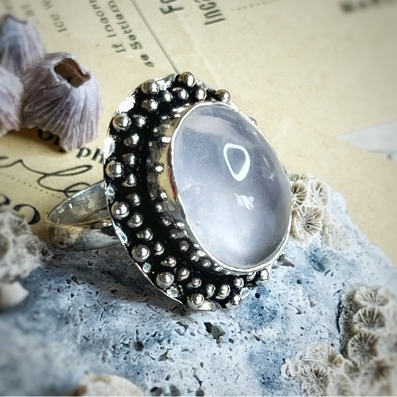 Beautiful Ring! - Picture 1 of 5